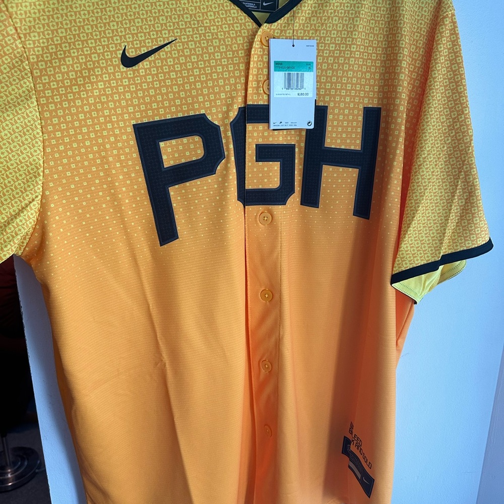 Pittsburgh Pirates Roberto Clemente jersey
